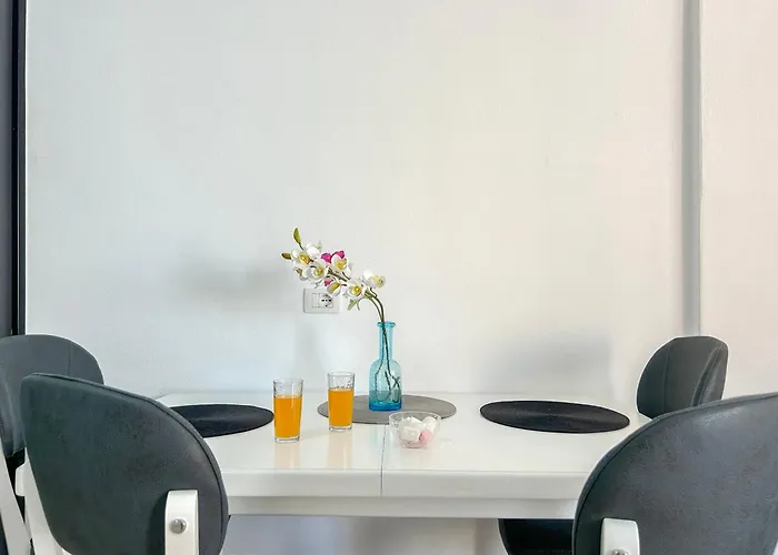 Shoreline Bliss B43 Apartment *